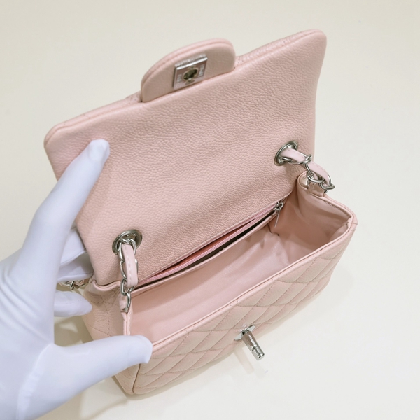 シャネルバッグ着用イメージ